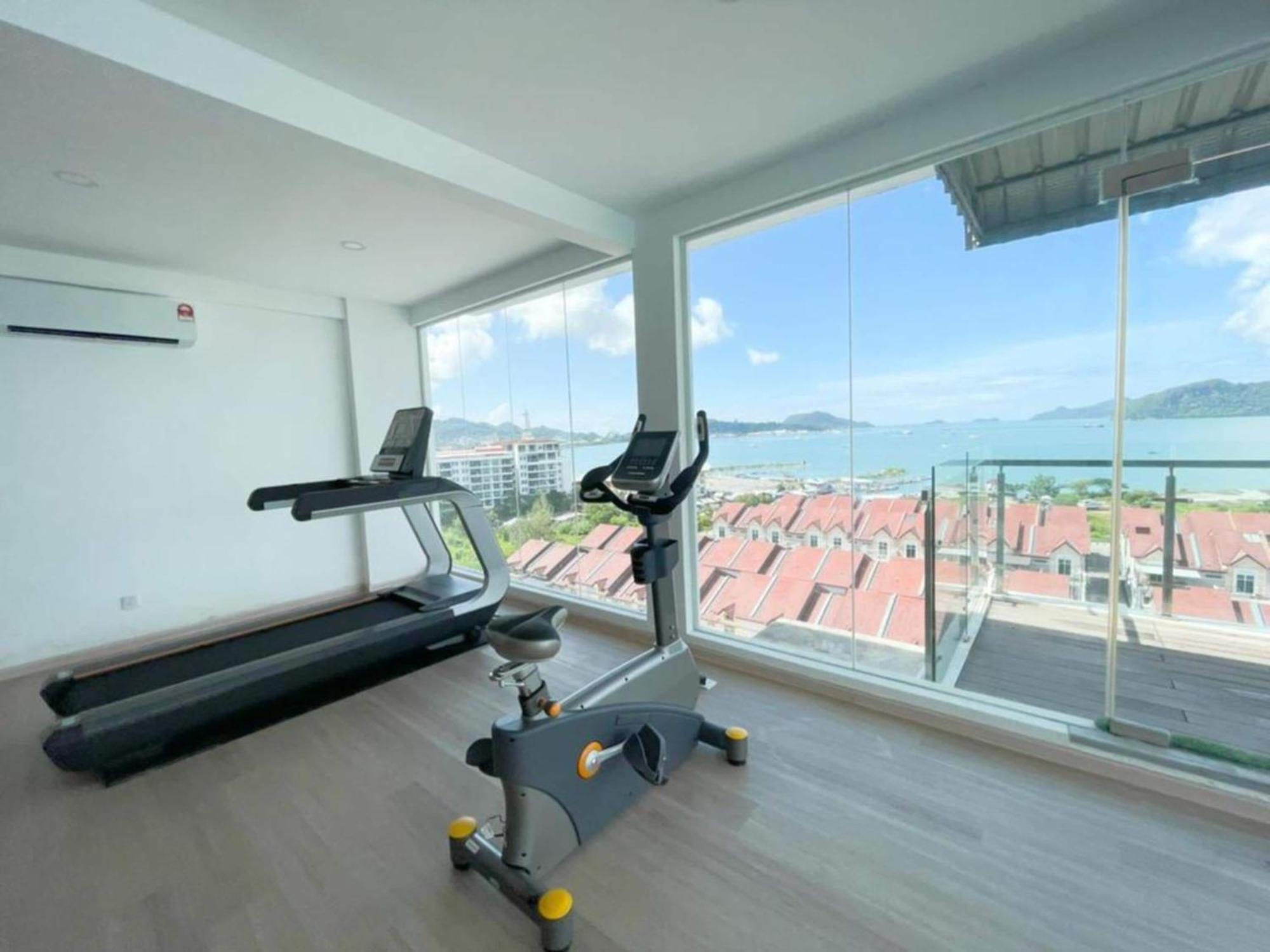 Oyo 91086 Bayu Service Apartment Куа Екстериор снимка
