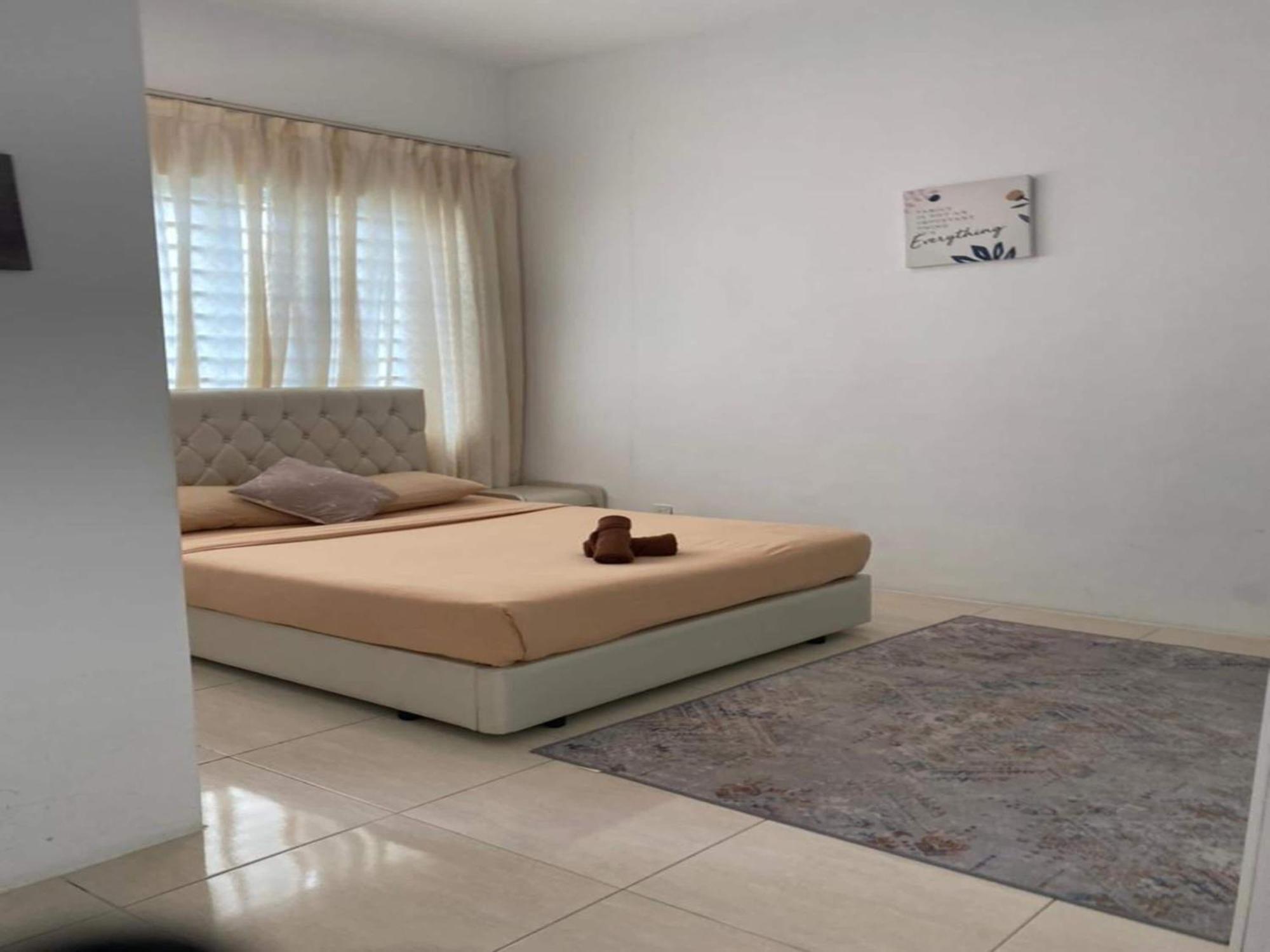 Oyo 91086 Bayu Service Apartment Куа Екстериор снимка