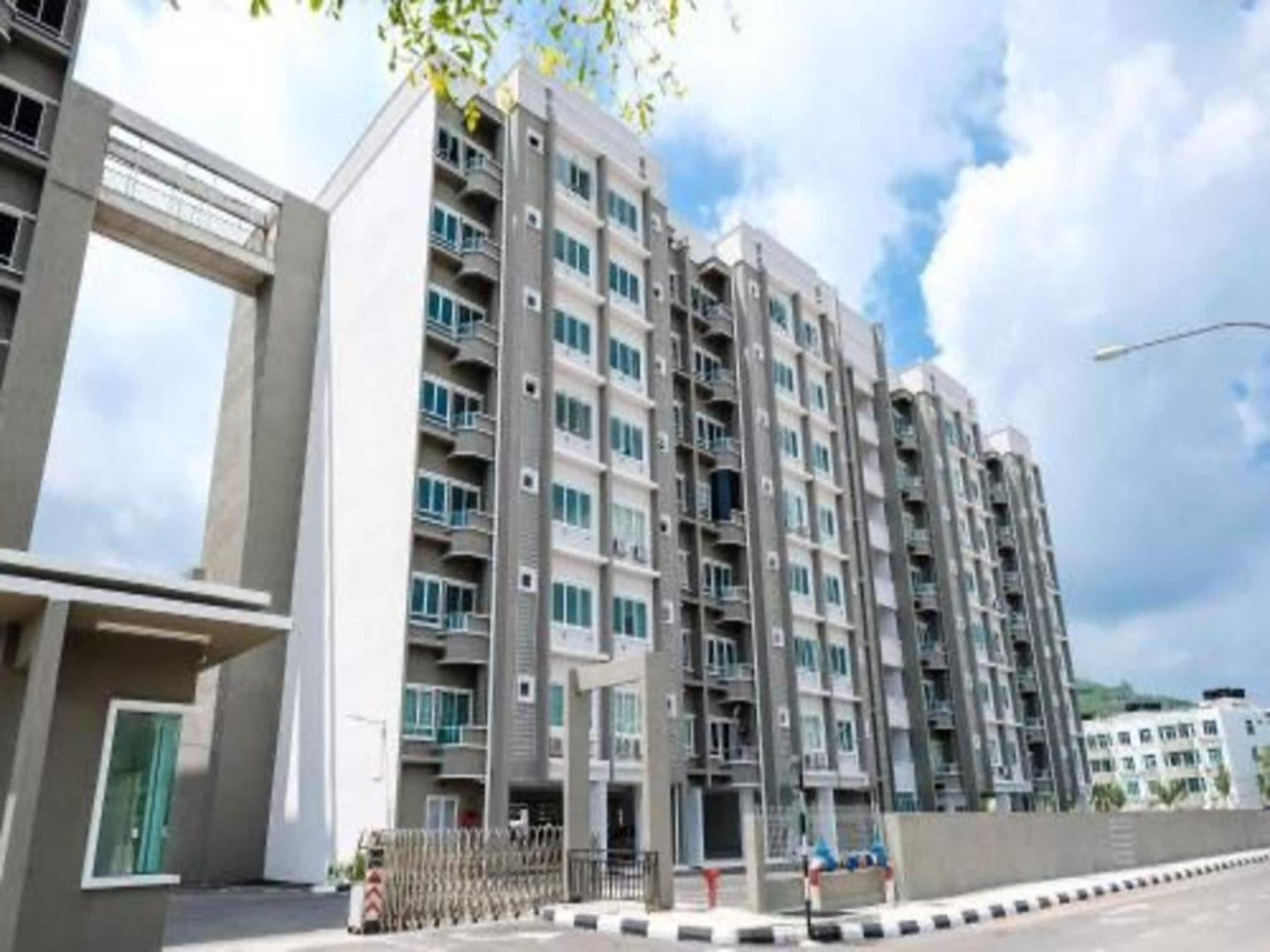 Oyo 91086 Bayu Service Apartment Куа Екстериор снимка